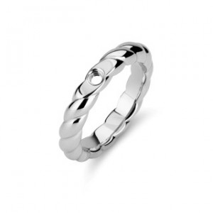 Tova twisted ring